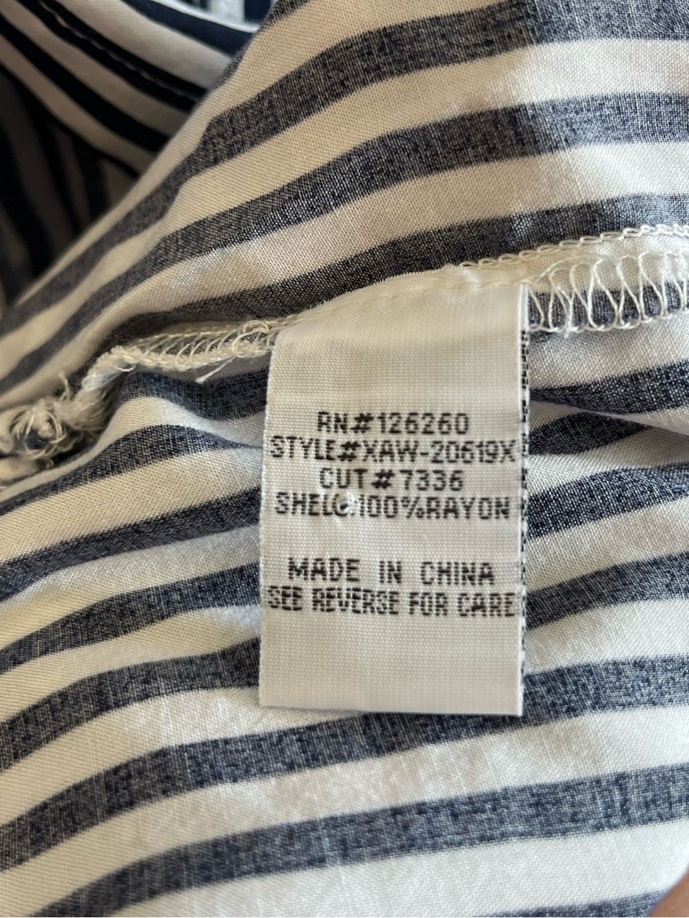 Velvet Heart Navy & White Striped Oversized Button Down Blouse 100% Rayon - Picture 5 of 12